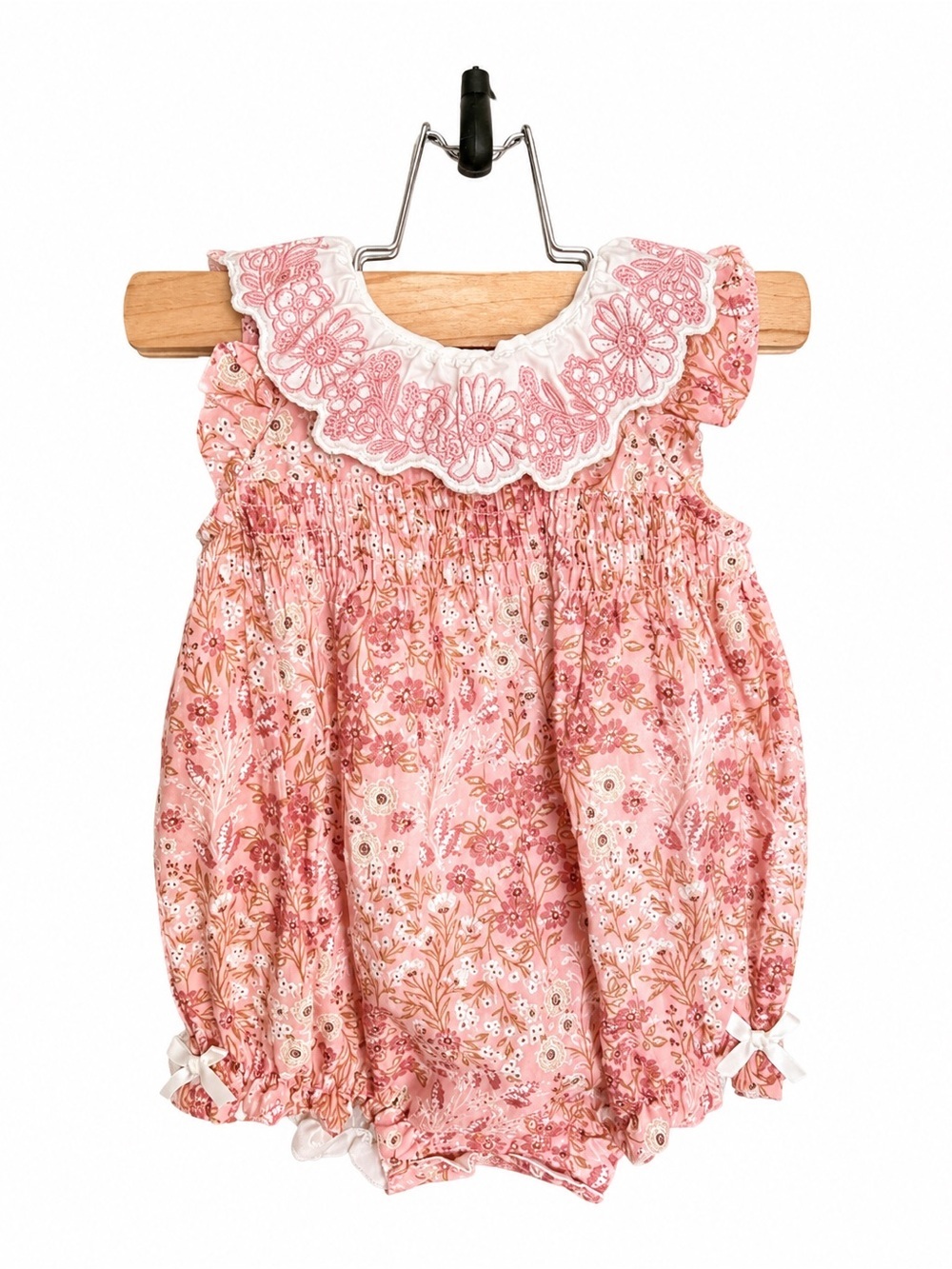 Cupcakes & Cashmere Baby Floral Smocked Lace Collar Romper 6-9M